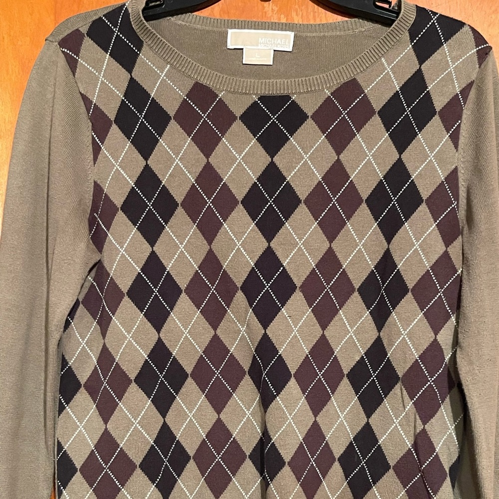 Sweater - Picture 2 of 2